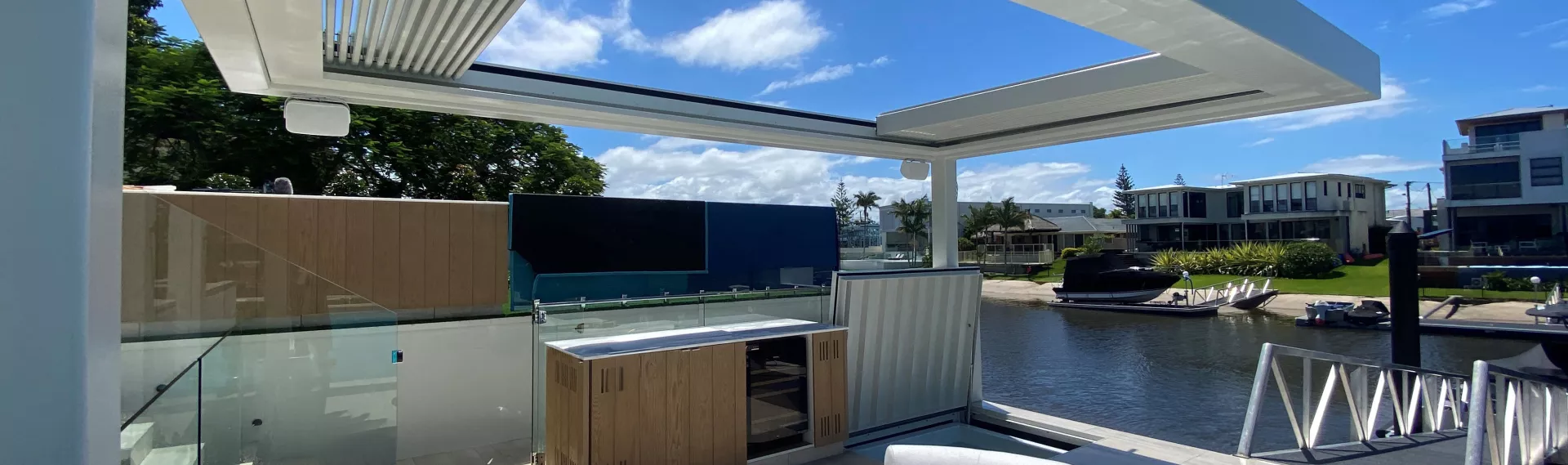 Louvretec Retract Roof by Louvretec Brisbane