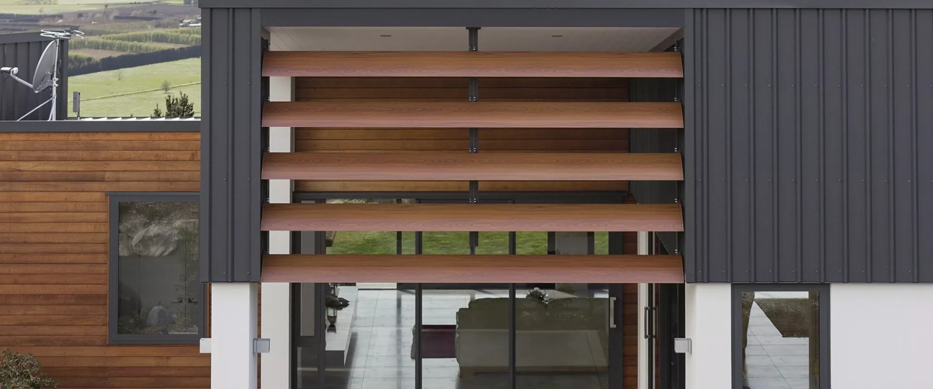 Airfoil Louvres by Louvretec