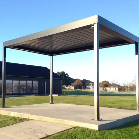 200 Suburban Express Roof