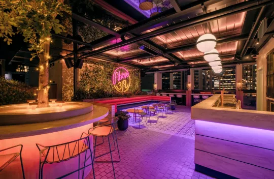Retract Roofs by Louvretec Sydney at Vibe Restaurant and Bar