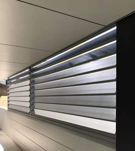Motorised 165 Hi-Span Louvres by Louvretec Sydney North