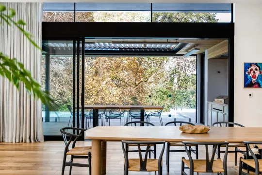 Opening Roof creating an Outdoor Room. By Louvretec Adelaide | Yeltana