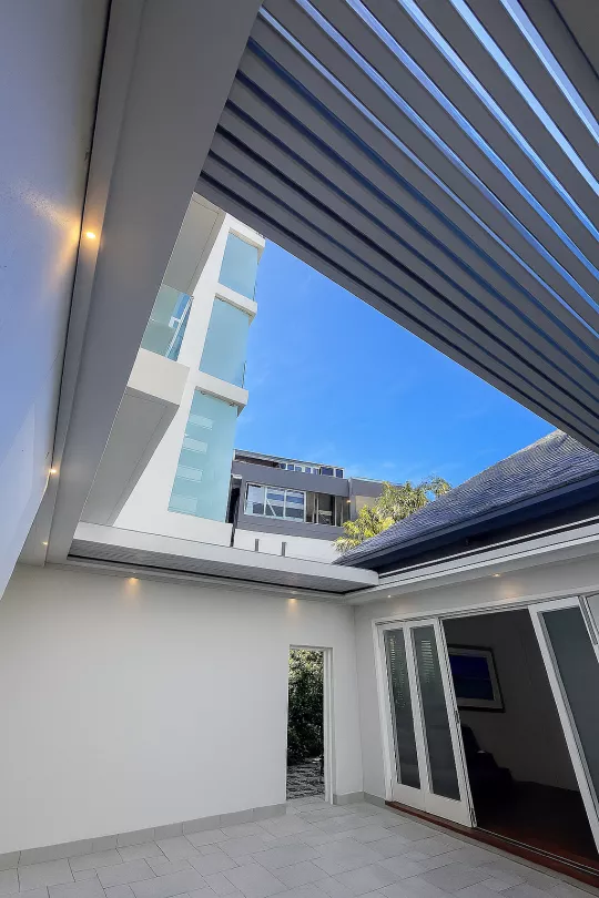 Retract Roof by Louvretec Sydney North 