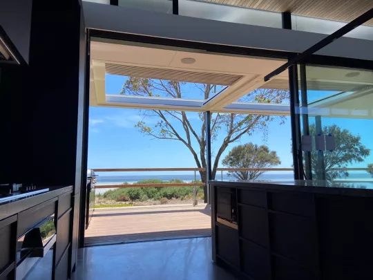 Retract Roof bringing the best of both worlds. Louvretec Adelaide | Yeltana