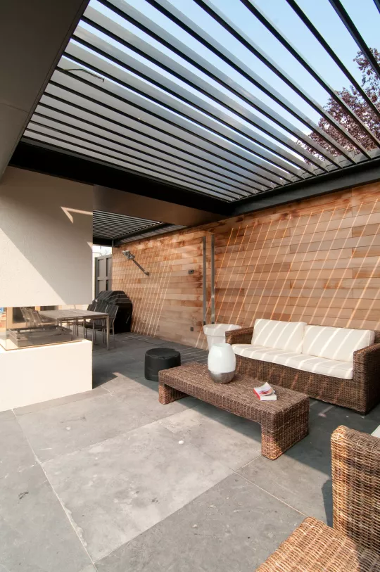 Opening Roofs by Louvretec 