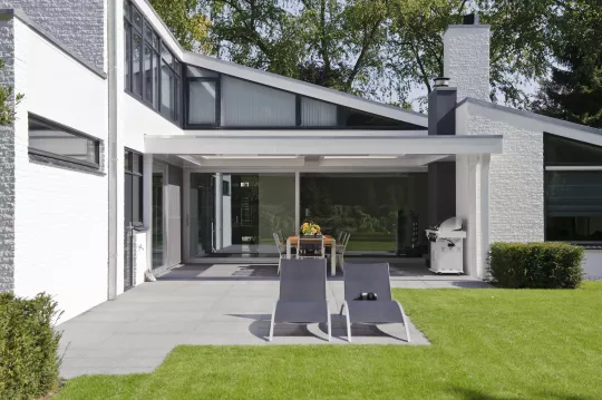 Opening Roofs by Louvretec 