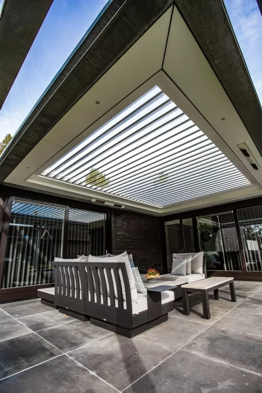 Opening Roof by Livium | Louvretec The Netherlands