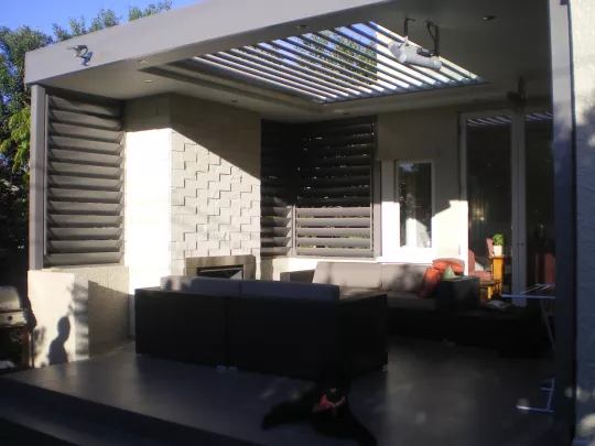 Opening Roof by Louvretec 