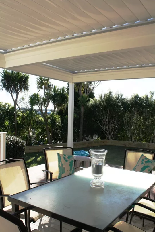 Opening Roof by Louvretec