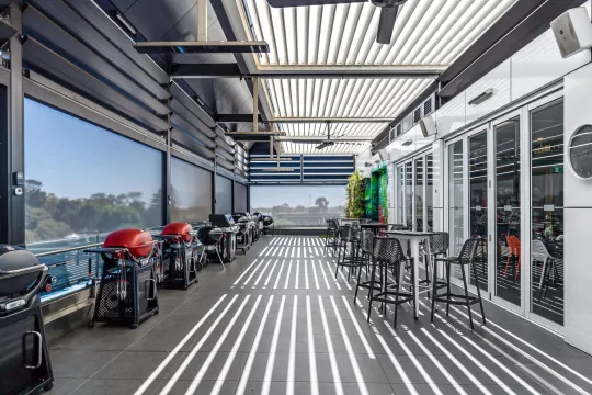 Opening Roofs and Sun Louvres on Sora on Pirie Rooftop Bar and Restaurant. By Louvretec Adelaide | Yeltana