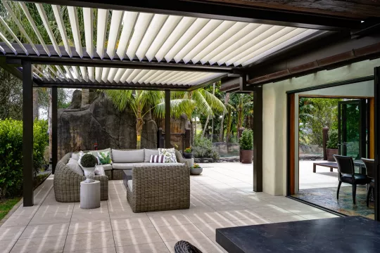 Opening Roof creating indoor outdoor flow