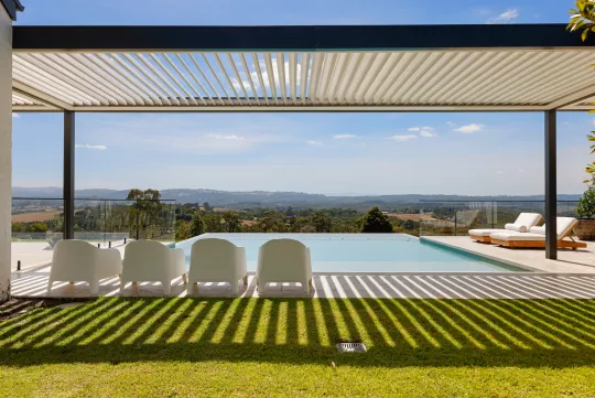 Louvretec Melbourne Opening Roof